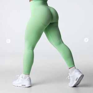 NVGTN pistachio contour leggings